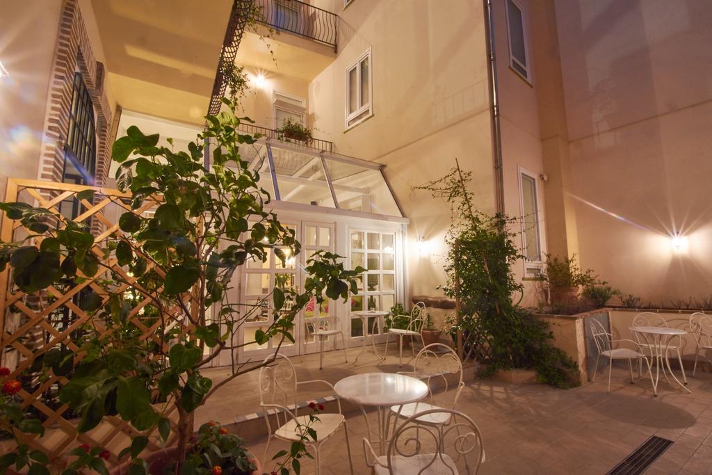 Cas'E Charming House Hotell Caserta Eksteriør bilde
